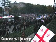 Митинг в Тбилиси проходит у здания парламента